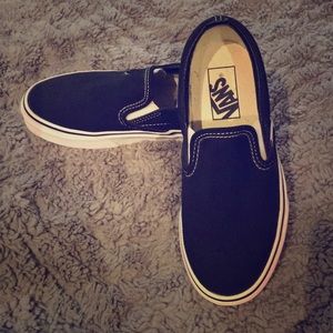 Vans Classic Black/White Slip-ons